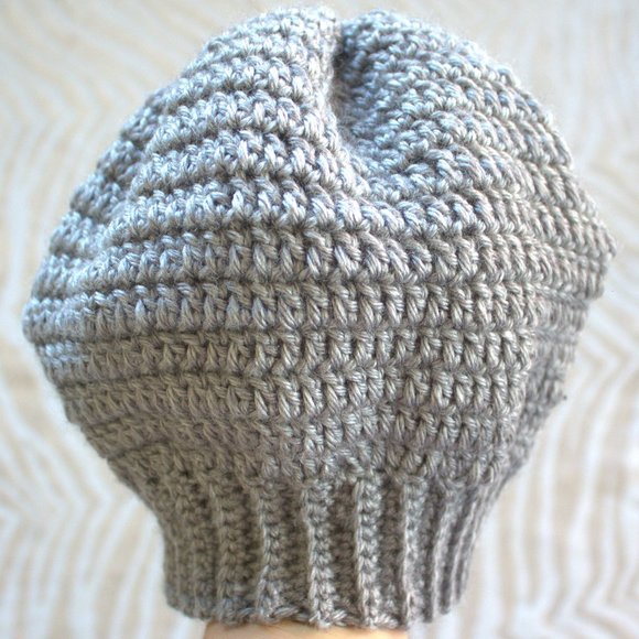 🧶Bizzybe Em's Snug & Cozy Heather Gray Beanie - Picture 6 of 7